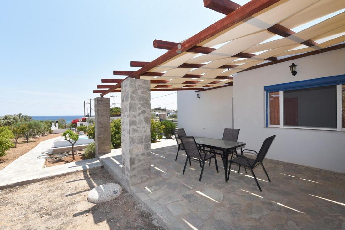 Flora'S Beach And Pool Villa In Syros Liaropá 외부 사진