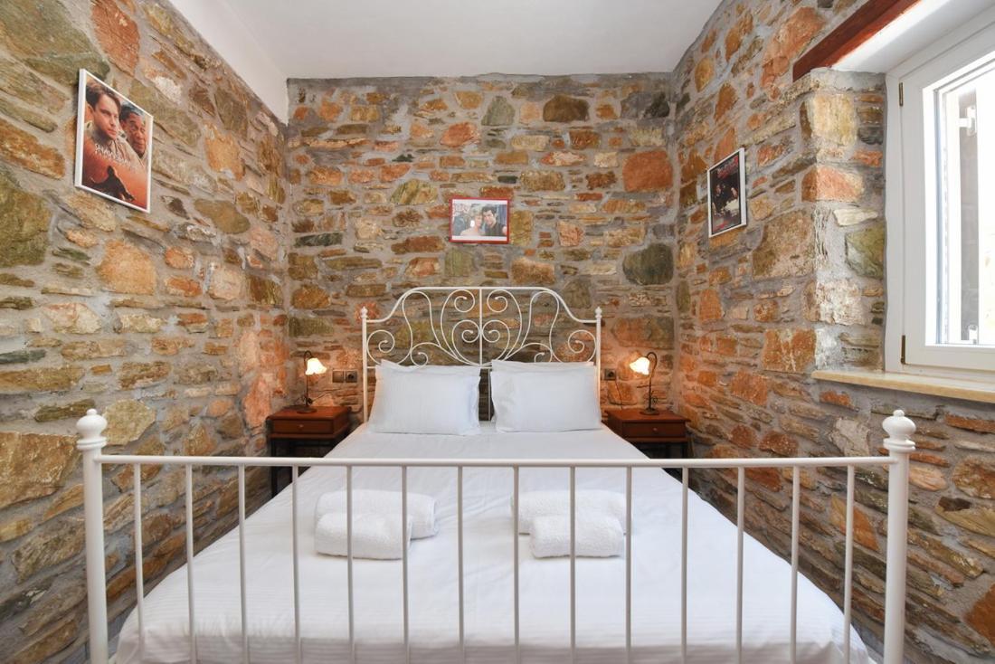 Flora'S Beach And Pool Villa In Syros Liaropá 외부 사진