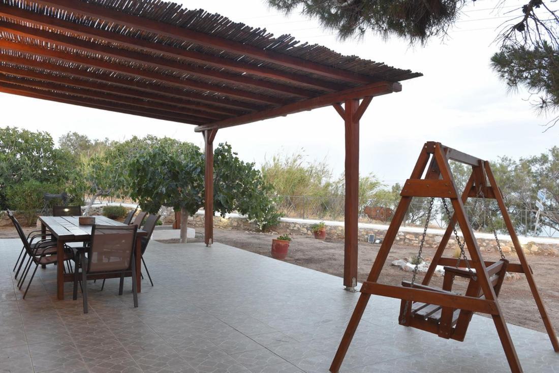 Flora'S Beach And Pool Villa In Syros Liaropá 외부 사진