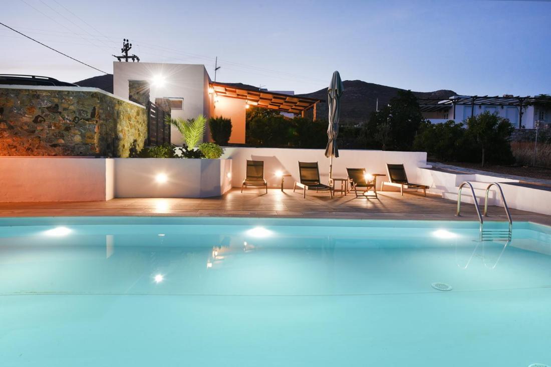 Flora'S Beach And Pool Villa In Syros Liaropá 외부 사진