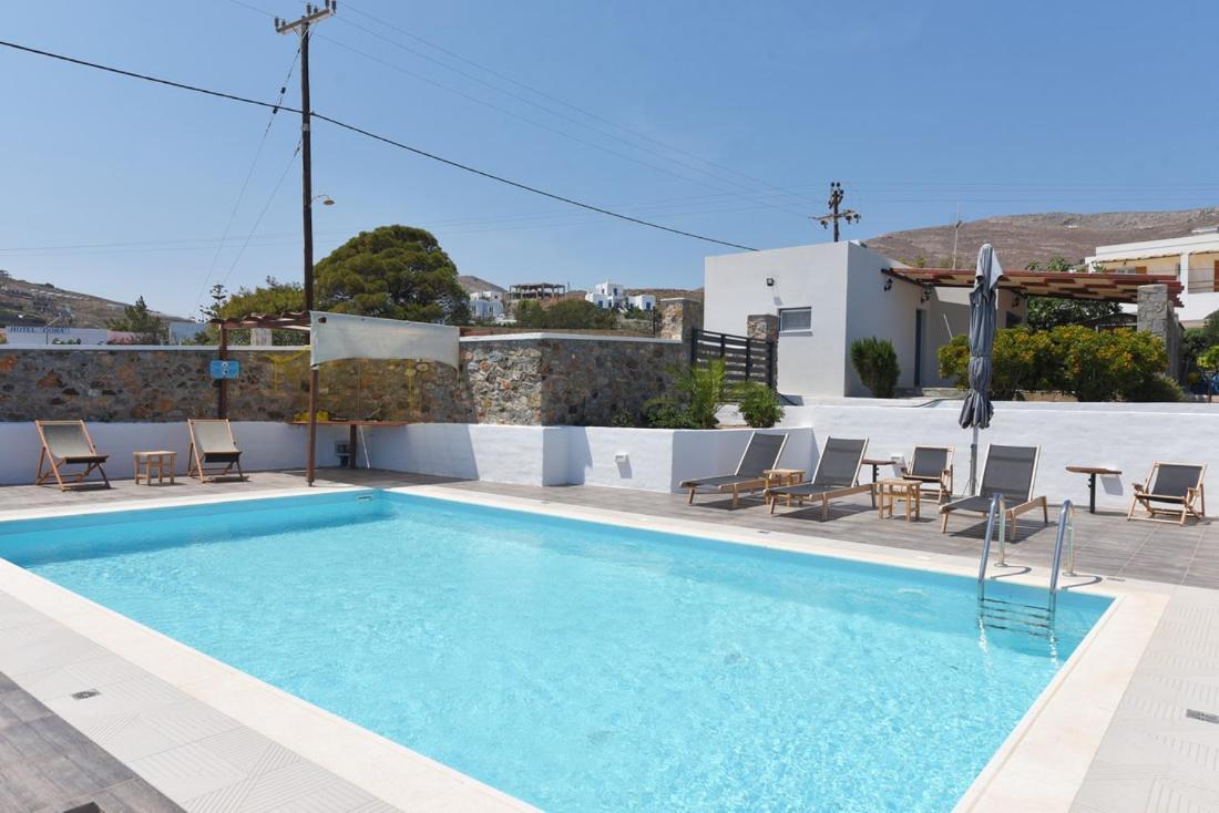 Flora'S Beach And Pool Villa In Syros Liaropá 외부 사진