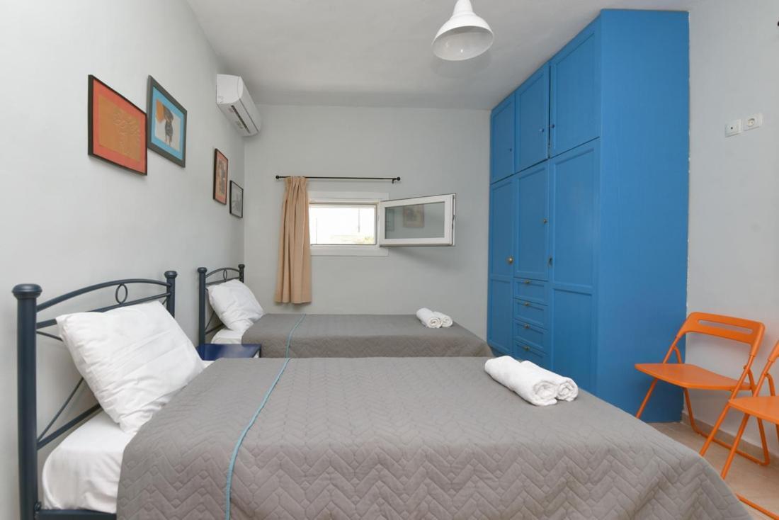 Flora'S Beach And Pool Villa In Syros Liaropá 외부 사진