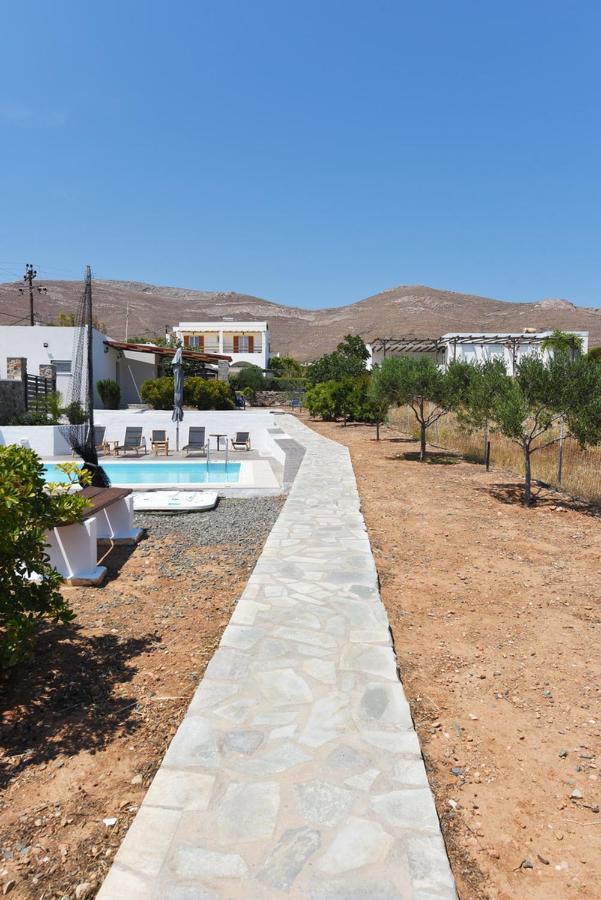 Flora'S Beach And Pool Villa In Syros Liaropá 외부 사진